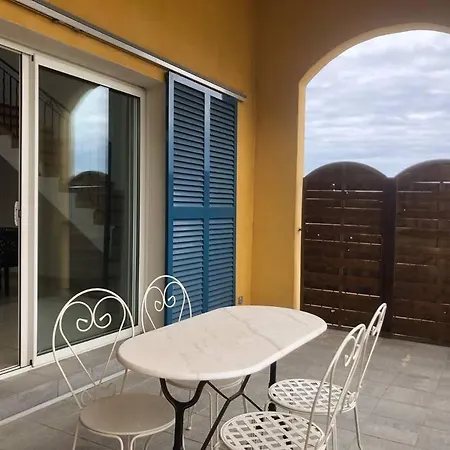 Grand T1 65 M², 8min Des Plages Lejlighed